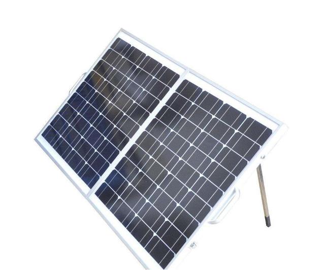 自駕游旅游使用太陽能電池?價格貴不靠譜,老司機400元就解決了