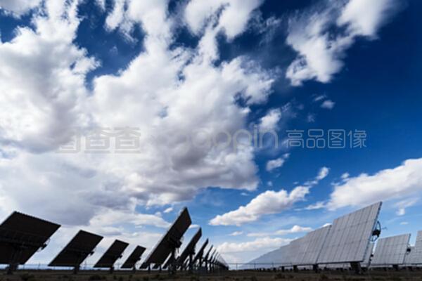 太陽能電池板。替代能源。可再生能源